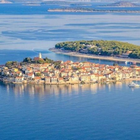 Apartman Milisa Примоштен Екстер'єр фото