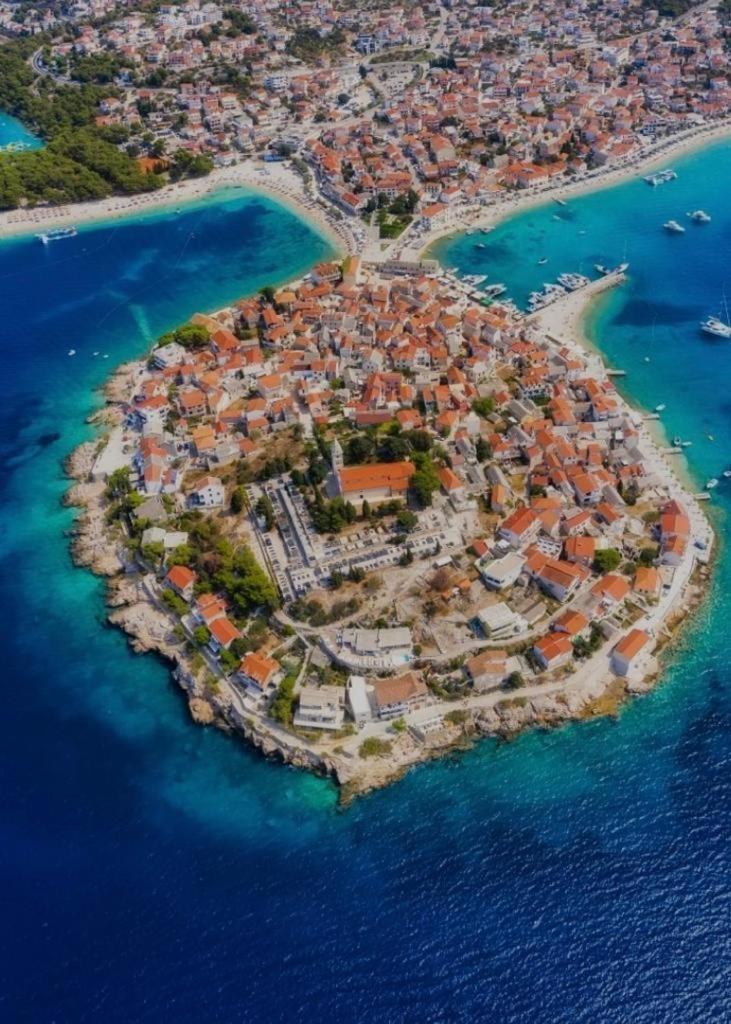 Apartman Milisa Примоштен Екстер'єр фото