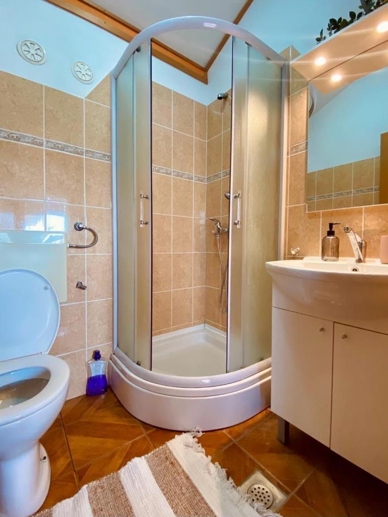 Apartman Milisa Примоштен Екстер'єр фото